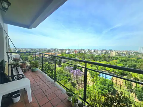 Venta Depto 3 ambientes c/gran terraza, escritorio, quincho, parrilla y cochera fija en Flores
