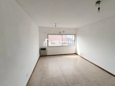 Departamento en Alquiler en Morón, $ 450.000