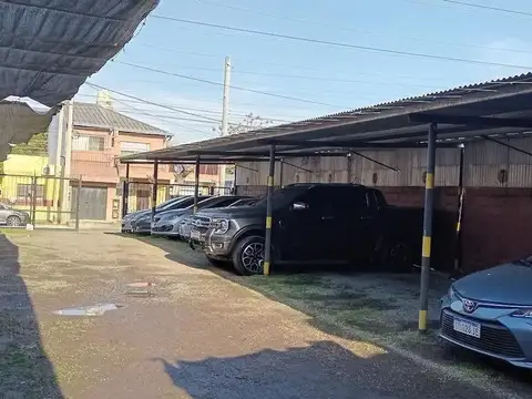 TERRENO EN VENTA QUILMES CON ESTACIONAMIENTO 