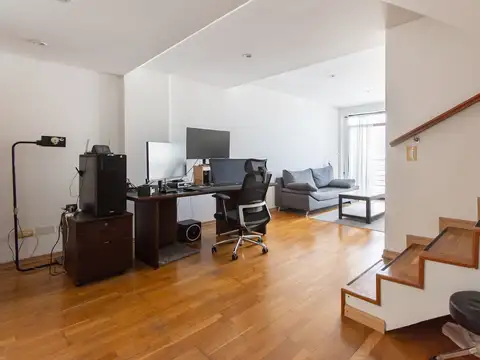 VENTA SEMIPISO 4 AMBIENTES EN OLIVOS, C/COCHERA