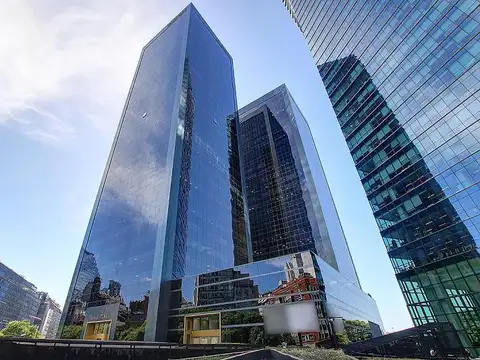 Espectacular Local en Alem Plaza