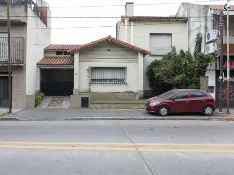 Avenida Díaz Vélez 600