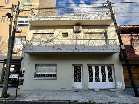 Excelente Ubicación!! 3 dorm - 2 baños - garage - jardín y terraza - Apto Crédito!!