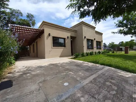 VENTA CASA 4AMB, B. SANTO. TOMAS PILAR AESTRENAR