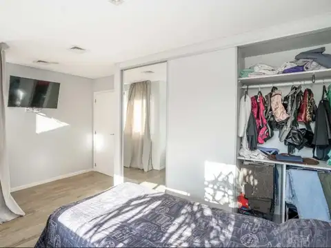 Casa en Venta con 8 cocheras