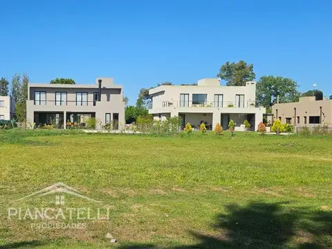 Terreno en Venta en Francisco Alvarez, USD 81.500