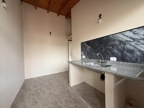 Depto Tipo Casa 2 ambientes con 1 baño