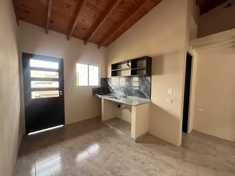 Depto Tipo Casa 2 ambientes con 1 baño