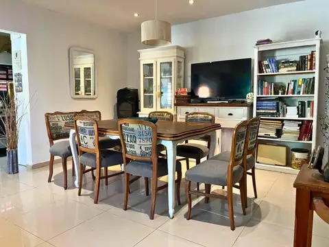 Casa 3 ambientes con 2 baños