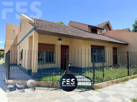 VENTA CASA 6 AMB MONTE GRANDE - APTO CRÉDITO