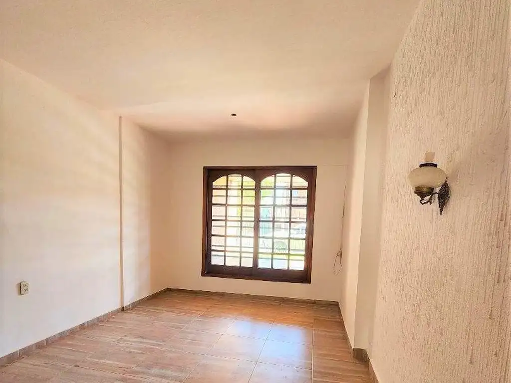 MATANZA 1350 de 4 Unidades en Villa Dominico