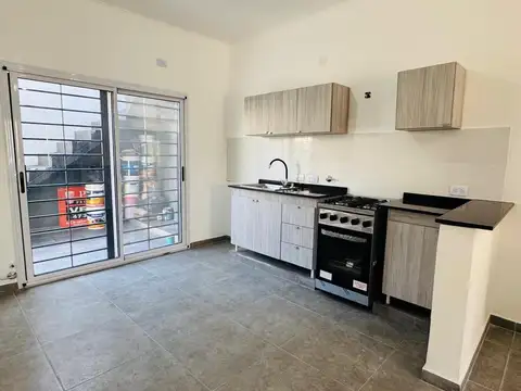 Casa 3 ambientes con 2 baños