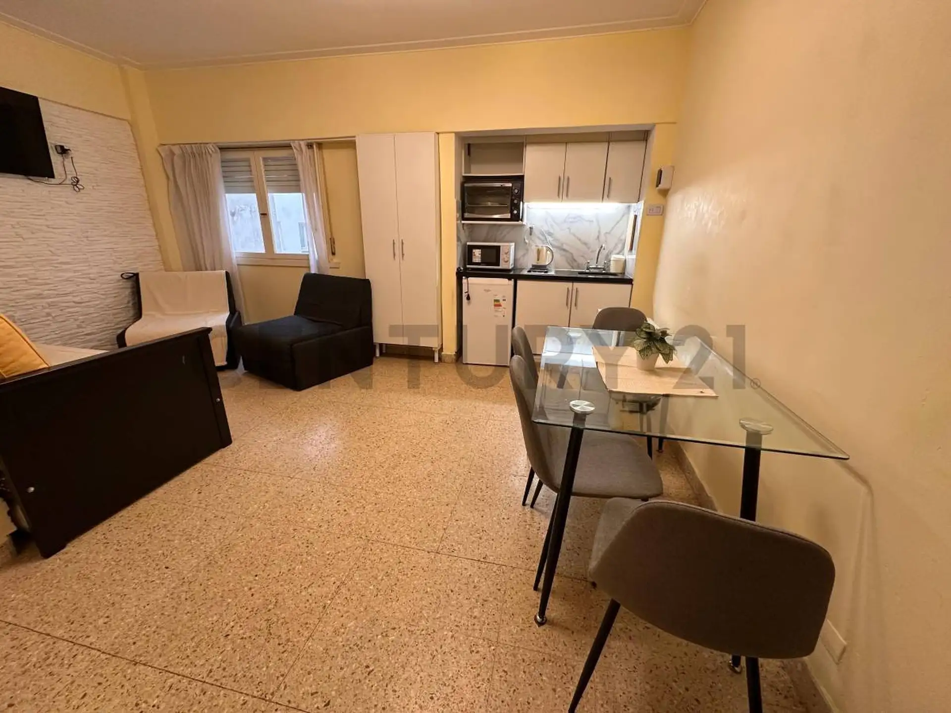 MONOAMBIENTE EN VENTA – ZONA PLAZA COLÓN – BROWN 2100