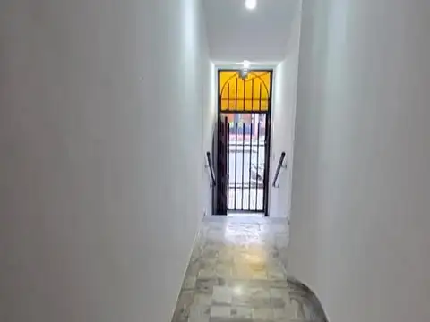 Depto Tipo Casa en Venta de 5 ambientes