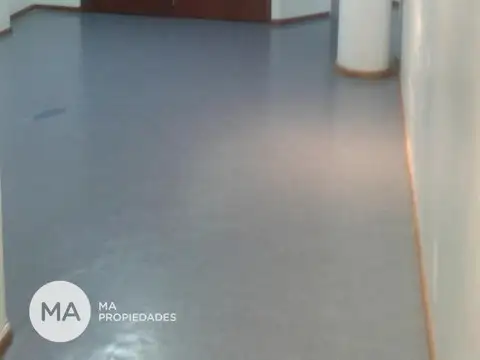 Oficina en Alquiler al Norte