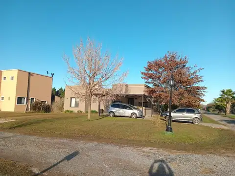 Casa en Alquiler en Marinas del Pilar, Pilar