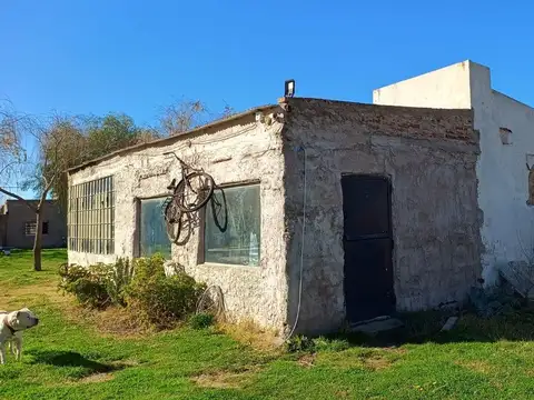CASA QUINTA CON PILETA