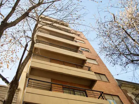 Venta departamento de 2 amb Cochera CABALLITO