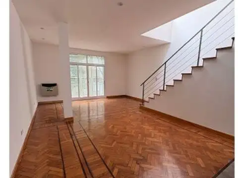 José De Sucre 2500, Piso 1