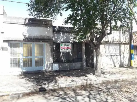 VENTA - CASA ARROYITO CON GARAGE