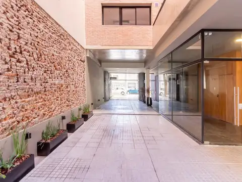 COCHERA A LA VENTA EN LOURDES