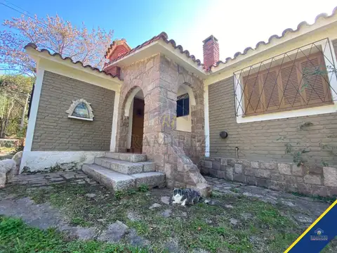 CHALET EN VENTA CALAMUCHITA