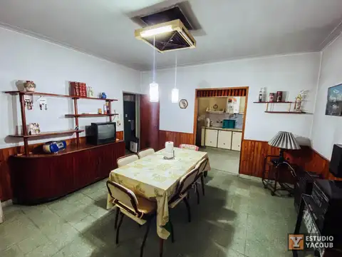 Casa 4 ambientes con 1 baño