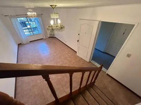 Depto Tipo Casa en Alquiler 26 años