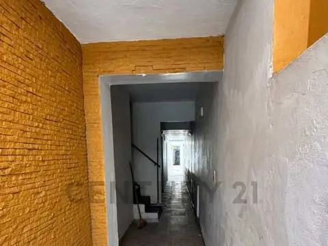 65 e/ 136 y 137 2000, Piso 0