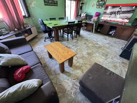 VENta/ PERMUTA PH 3 AMBIENTES AMPLIOS + TERRAZA