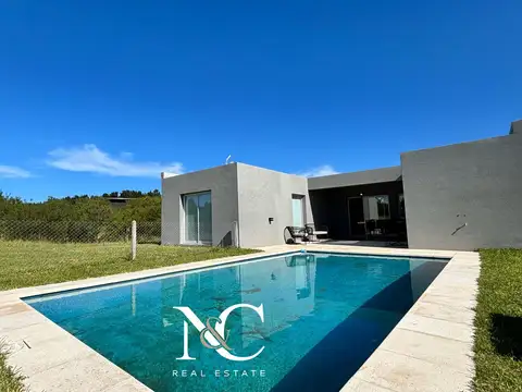 Casa en venta de 5 ambientes en Senderos IV Costa esmeralda