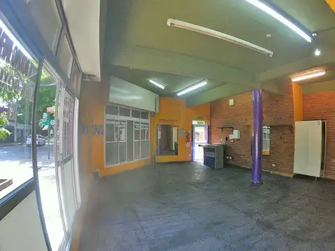 Local en Venta Via Pública