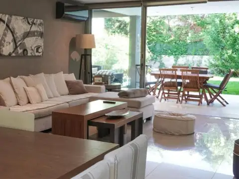 Casa en Venta en Mendoza, Capital