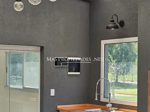 Venta Casa en Santo Domingo 3 Dormitorios Canning 100