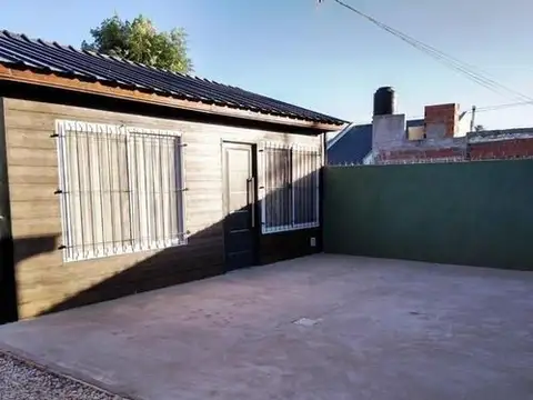 Depto Tipo Casa 2 ambientes con 1 baño