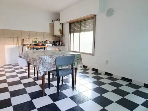 Depto Tipo Casa en Alquiler de 2 ambientes