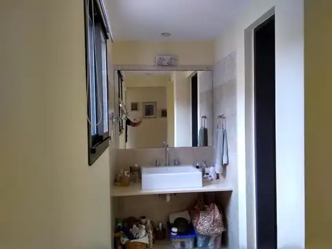 Casa 3 ambientes con 2 baños