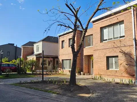 Casa en Alquiler 25 años