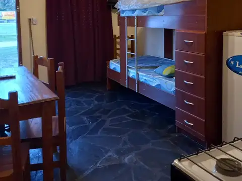 Casa 2 ambientes con 2 baños