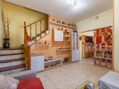 VTA.CASA LOTE PROPIO 5 AMB.C/TERRAZA-PATERNAL