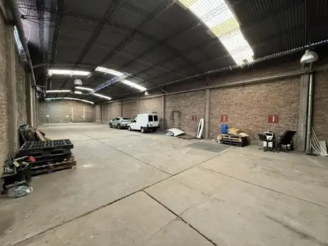 Depósito con vivienda - Venta - Villa Celina