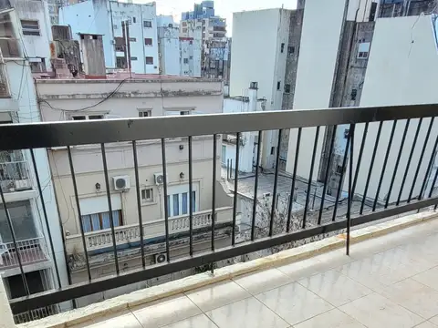 EXCELENTE UBICACION I PISO 8º CON AMPLIA TERRAZA AL FRENTE I MUY LUMINOSO I ORIENTADO AL NORTE