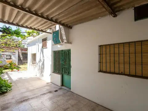 VENTA CASA 3 AMB EN MARTIN CORONADO - PERMUTA