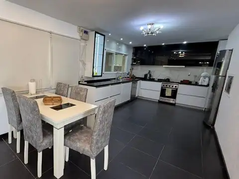 Casa en Venta en San Vicente, USD 300.000