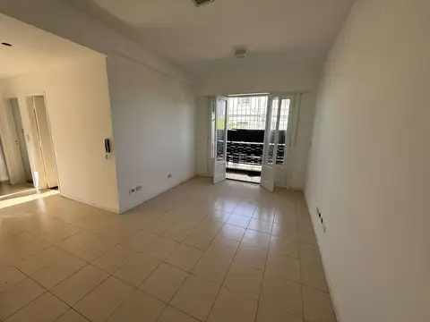 Depto Tipo Casa en Alquiler de 1 dormitorio