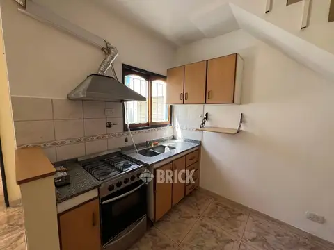Depto Tipo Casa en Alquiler de 2 ambientes