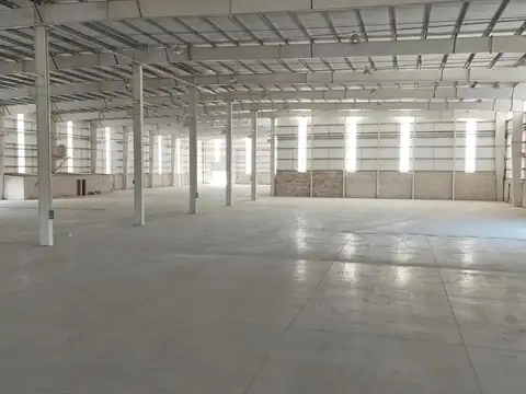 Nave Industrial en Alquiler de 5.278 m2 en Parque Industrial Ruta 6