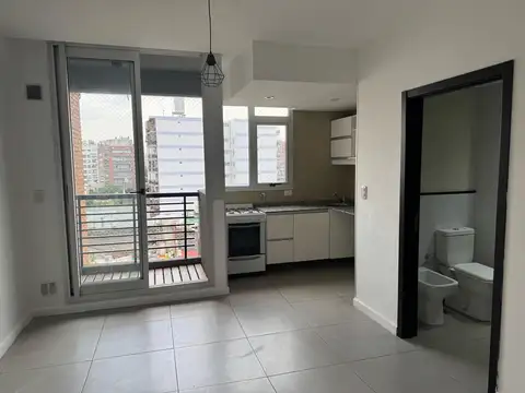 Departamento en Alquiler Monoambiente Luminoso en Parque Centenario