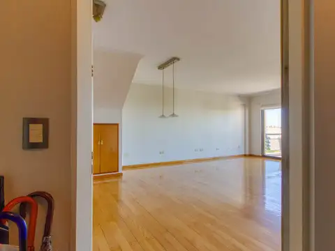 Departamento 4 ambientes con 3 baños