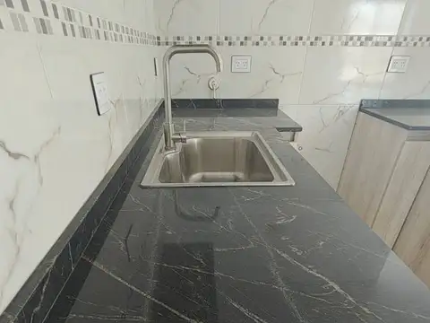 Casa 6 ambientes con 1 baño